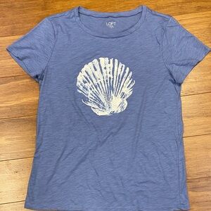 LOFT Blue Seashell 100% Cotton Graphic Tee size Medium